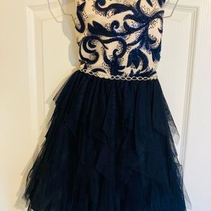 Girl 10 sleeve embellished waist trim satin